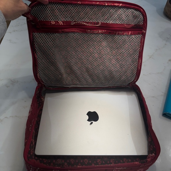 Vera Bradley Red Bandana Paisley Quilted Bag - Picture 5 of 7